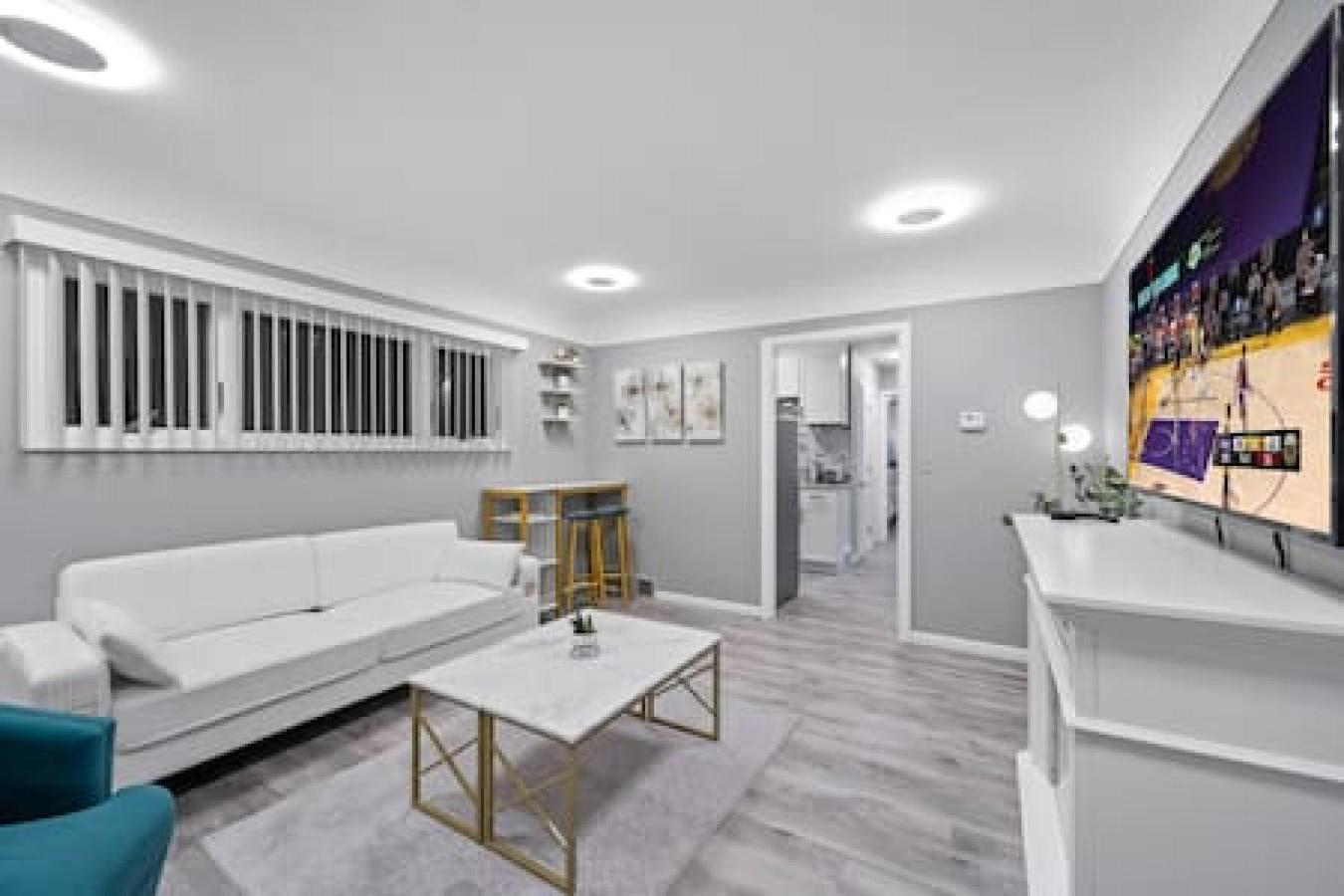 Urban Elegance Retreat In Downtown Rochester Exterior foto